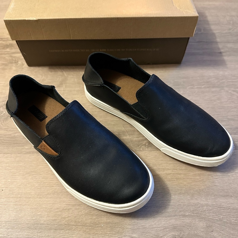 NEW OluKai Lae‘ahi ‘Ili Leather Slip-Ons | Size 7.5 | NIB